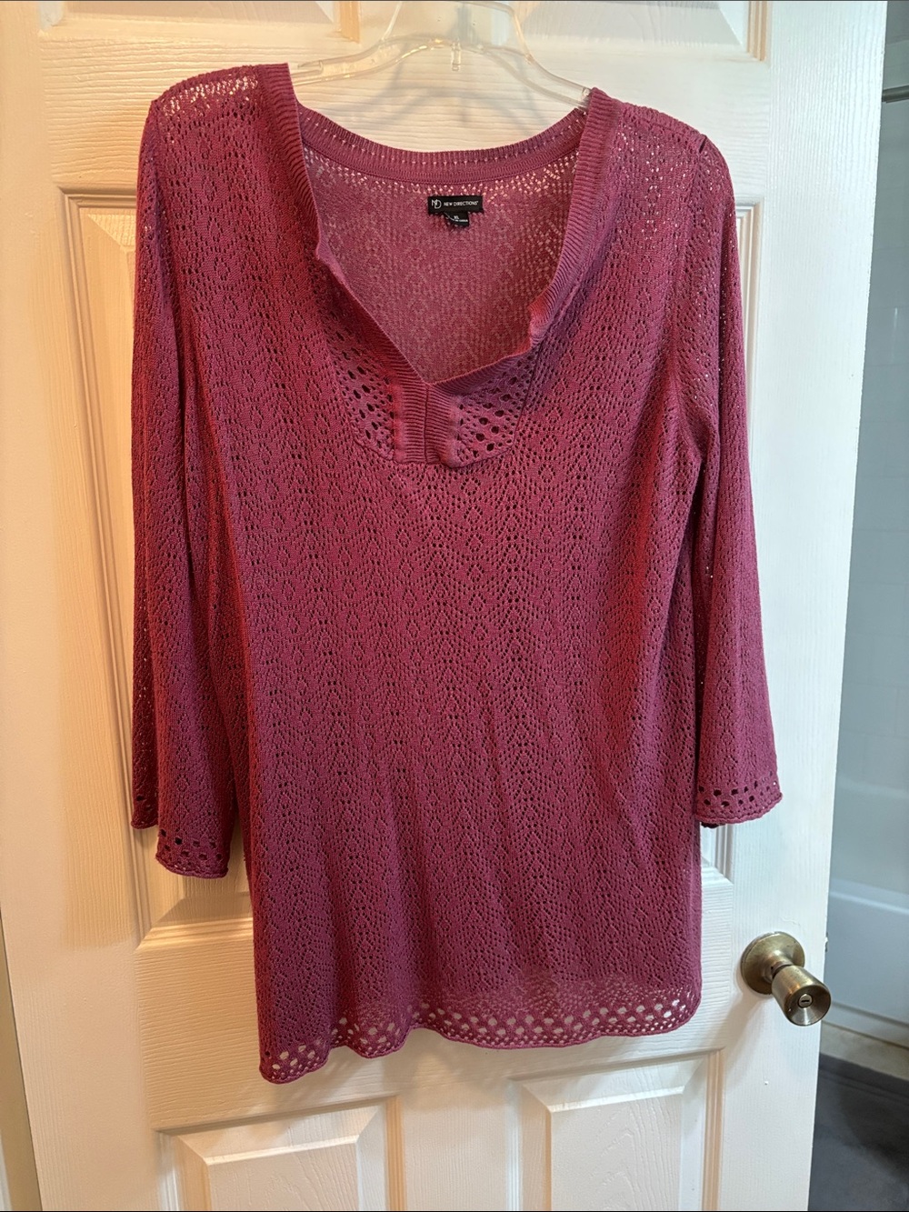 new directions Open-Knit V-Neck Long Sleeve Top in Rose